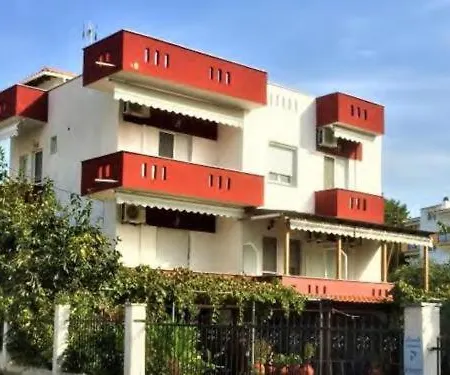 Sunset Apartment *