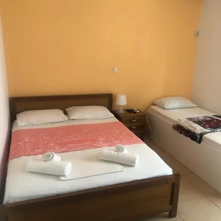 Sunset Apartment Potos